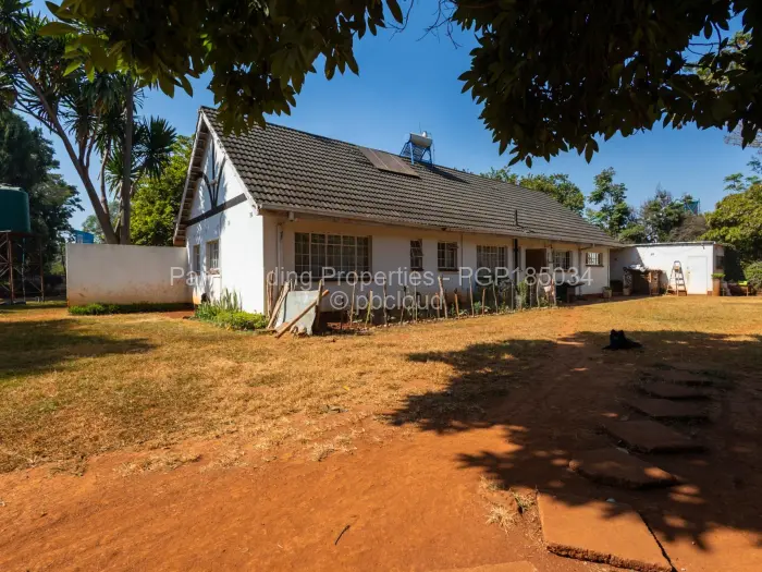 3 Bedroom House for Sale in Borrowdale, Harare