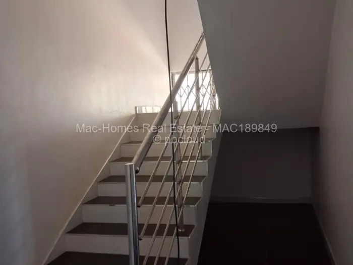 5 Bedroom House to Rent in Mount Pleasant Heights