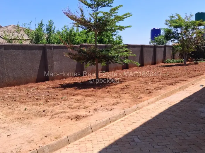5 Bedroom House to Rent in Mount Pleasant Heights