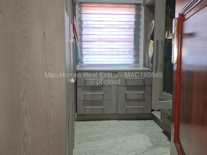 5 Bedroom House to Rent in Mount Pleasant Heights