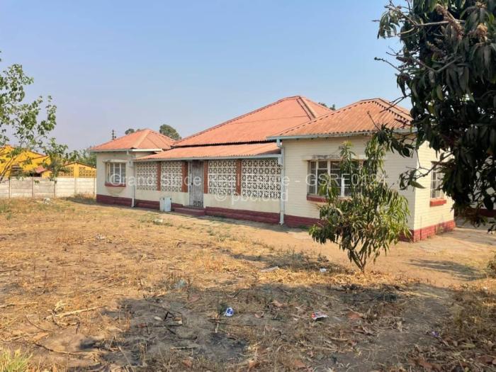 4 Bedroom House for Sale in Waterfalls, Harare