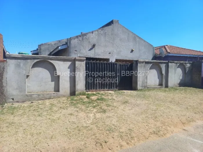 4 Bedroom House for Sale in Damofalls, Damofalls