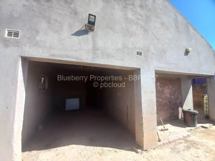 4 Bedroom House for Sale in Damofalls, Damofalls