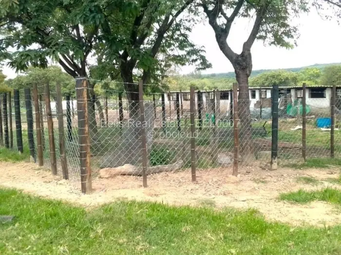 Farm/Plot for Sale in Hertfordshire, Gweru