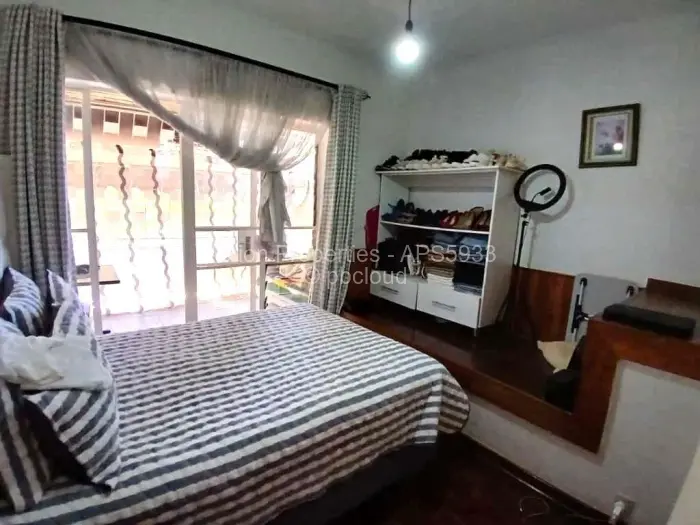 Flat/Apartment to Rent in Avondale