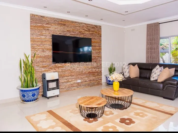 5 Bedroom House for Sale in Kwekwe, Kwekwe