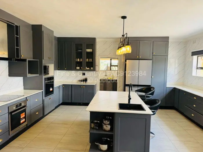 6 Bedroom House to Rent in Pomona, Harare