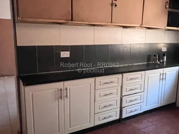 5 Bedroom House for Sale in Bindura, Bindura