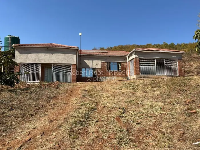 5 Bedroom House for Sale in Bindura, Bindura