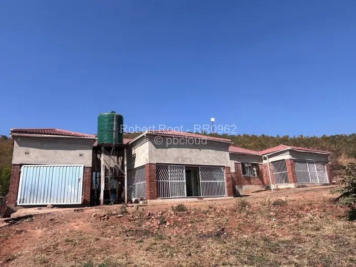 5 Bedroom House for Sale in Bindura, Bindura