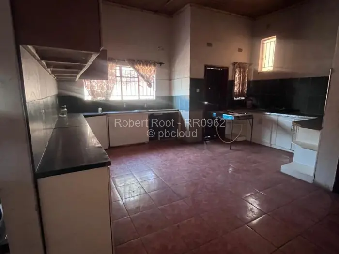 5 Bedroom House for Sale in Bindura, Bindura