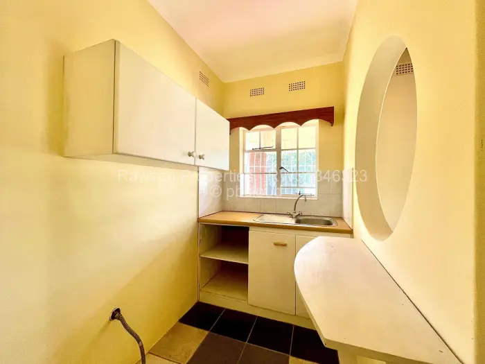 5 Bedroom House for Sale in Ryelands, Harare