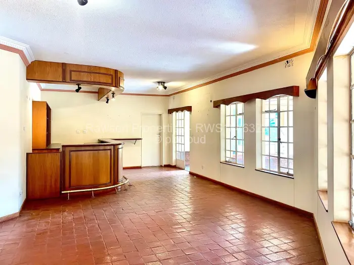 5 Bedroom House for Sale in Ryelands, Harare