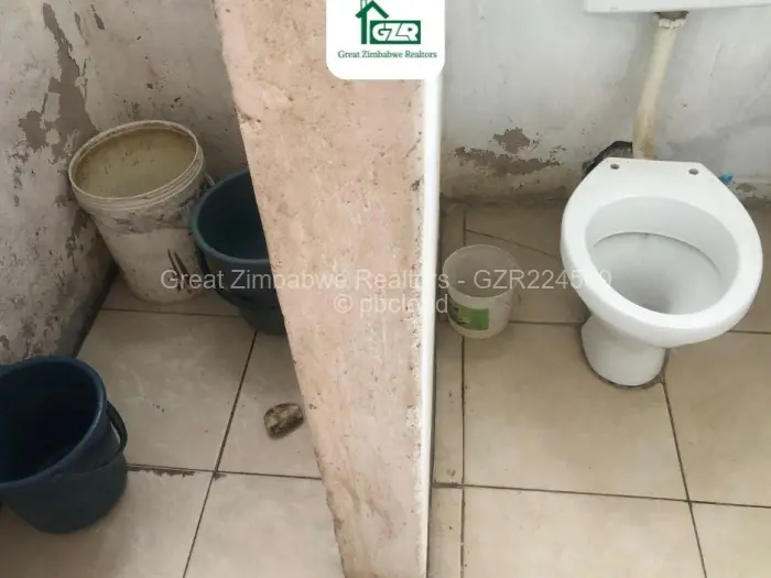 6 Bedroom House for Sale in Masvingo, Masvingo