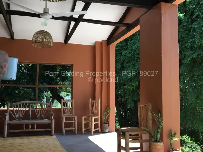 3 Bedroom House for Sale in Msuna, Msuna