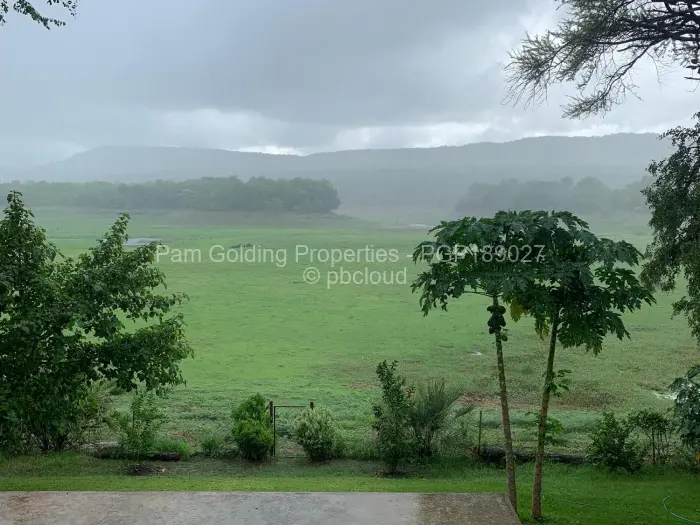 3 Bedroom House for Sale in Victoria Falls, Victoria Falls