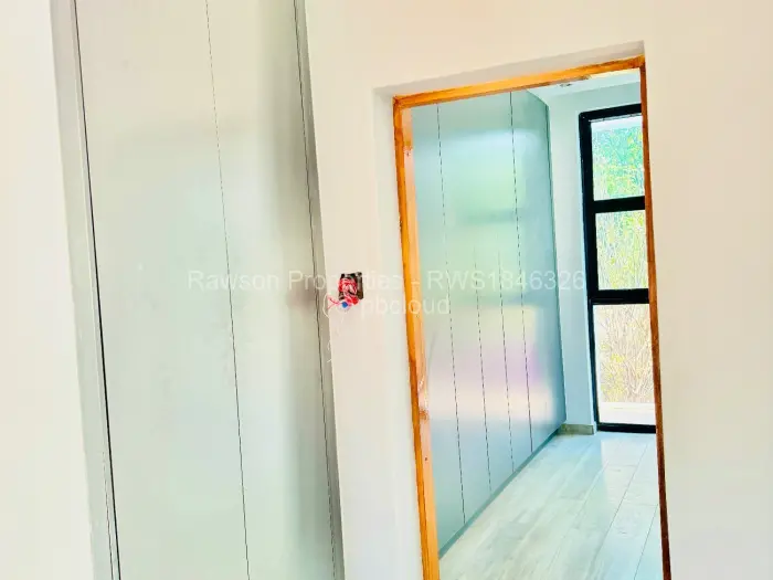Townhouse/Complex/Cluster for Sale in Highlands, Harare
