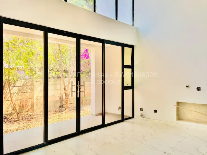 Townhouse/Complex/Cluster for Sale in Highlands, Harare