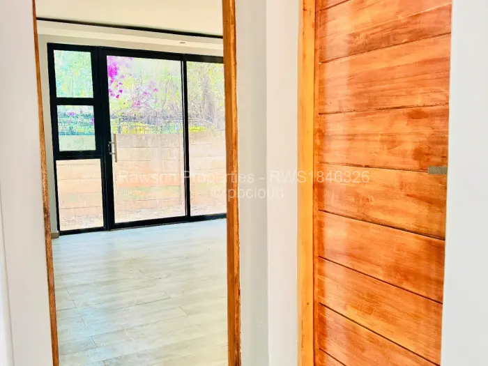 Townhouse/Complex/Cluster for Sale in Highlands, Harare