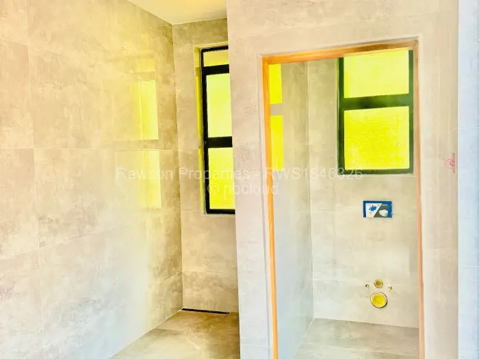 Townhouse/Complex/Cluster for Sale in Highlands, Harare