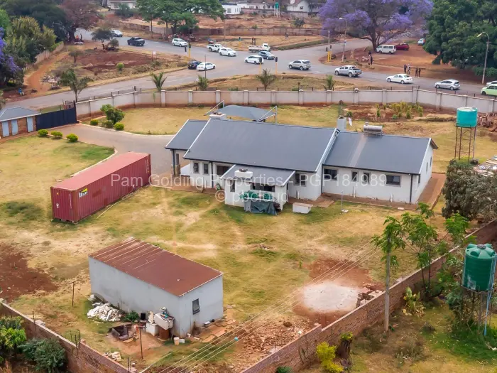 Townhouse/Cluster for Sale in Greendale North, Harare