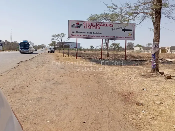 Commercial Stand for Sale in Redcliff, Redcliff