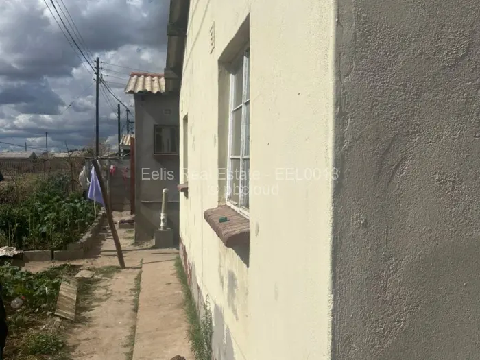 3 Bedroom House for Sale in Woodlands Park, Gweru