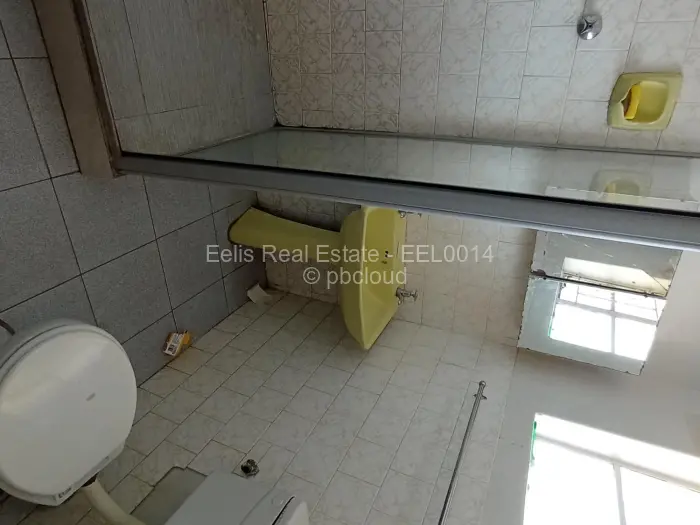 4 Bedroom House for Sale in Windsor Park, Gweru