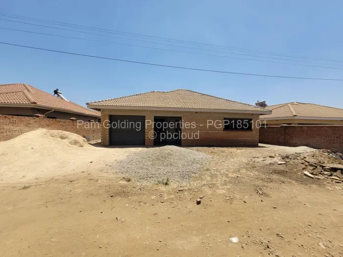 4 Bedroom House for Sale in Madokero Estates, Harare