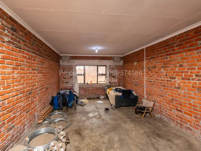 Commercial Property to Rent in Pomona
