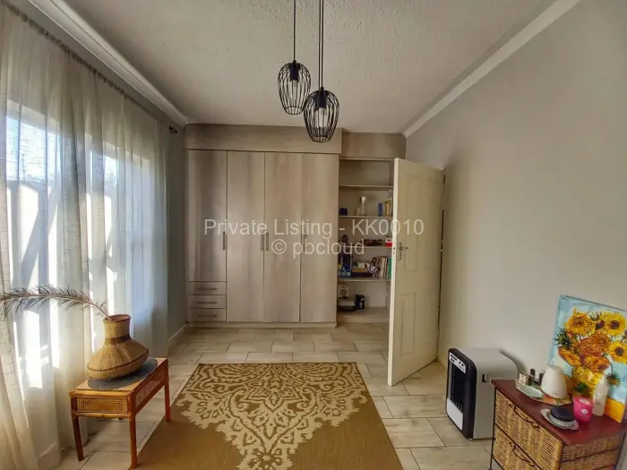 Townhouse/Complex/Cluster for Sale in Newlands, Harare