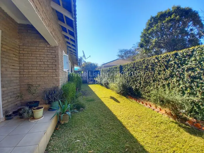 Townhouse/Complex/Cluster for Sale in Newlands, Harare