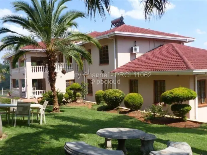 6 Bedroom House for Sale in Borrowdale, Harare