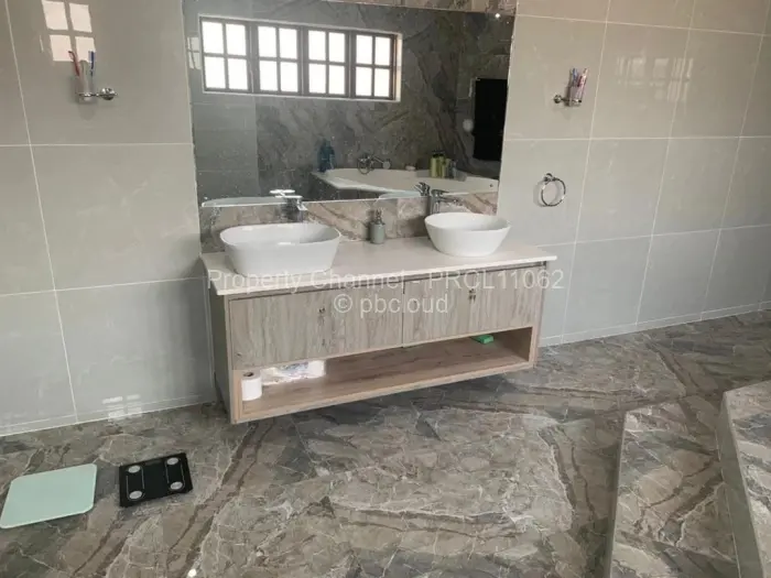 6 Bedroom House for Sale in Borrowdale, Harare