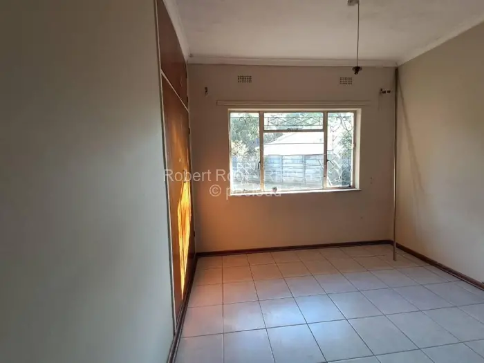 4 Bedroom House to Rent in Borrowdale