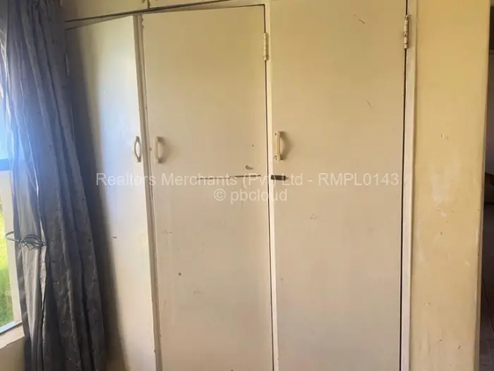4 Bedroom House to Rent in Bluff Hill