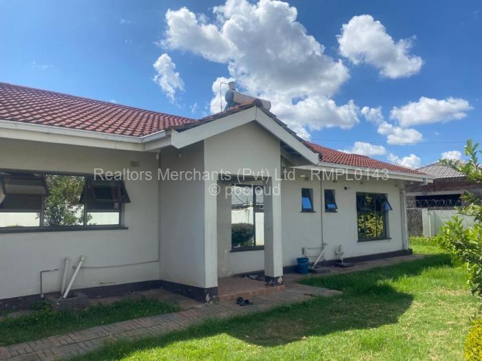 4 Bedroom House to Rent in Bluff Hill, Harare
