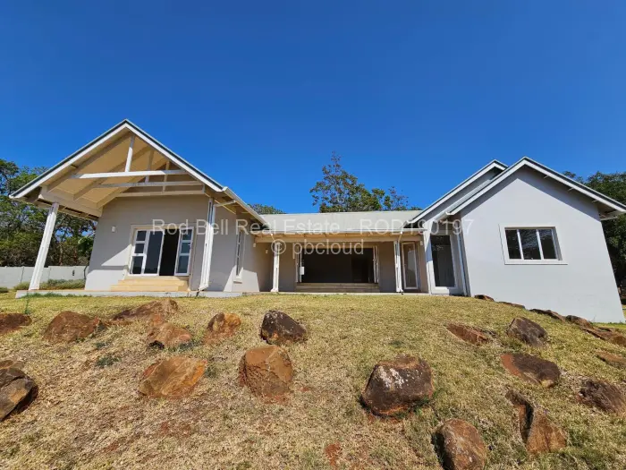 Townhouse/Complex/Cluster for Sale in Helensvale, Harare