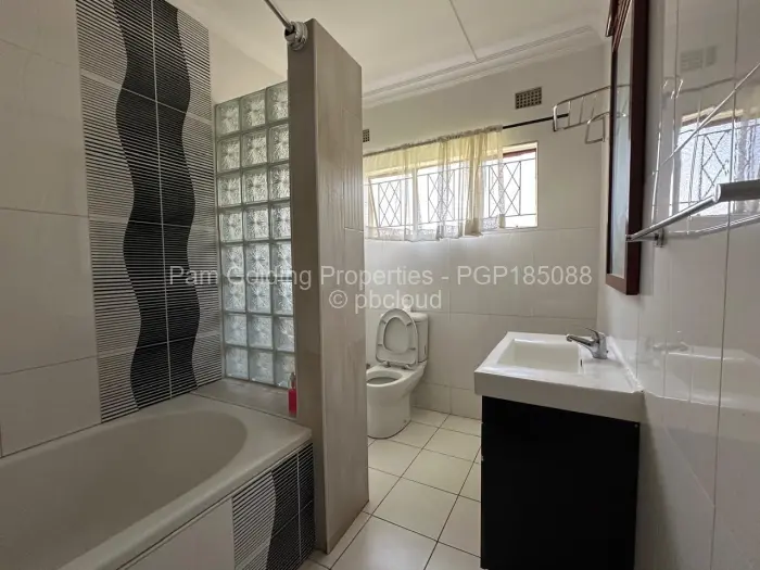 8 Bedroom House for Sale in Selbourne Park, Bulawayo