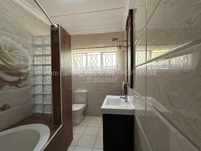 8 Bedroom House for Sale in Selbourne Park, Bulawayo