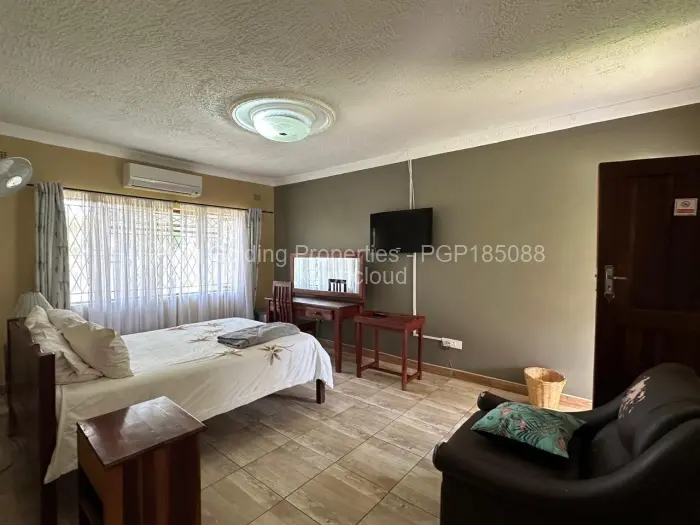 8 Bedroom House for Sale in Selbourne Park, Bulawayo