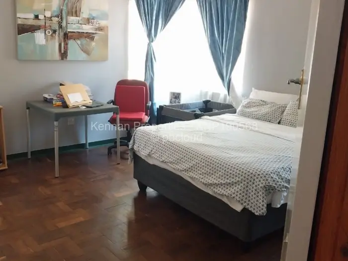 3 Bedroom House to Rent in Meyrick Park