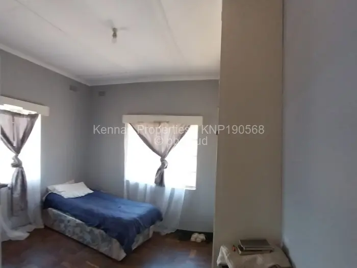 3 Bedroom House to Rent in Meyrick Park