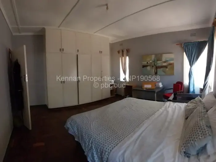 3 Bedroom House to Rent in Meyrick Park