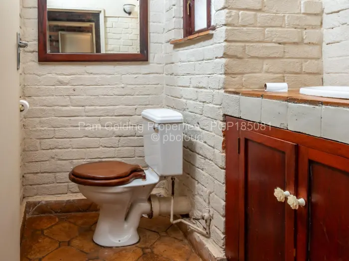 5 Bedroom House for Sale in Hogerty Hill, Harare