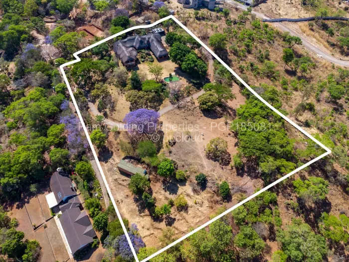 5 Bedroom House for Sale in Hogerty Hill, Harare