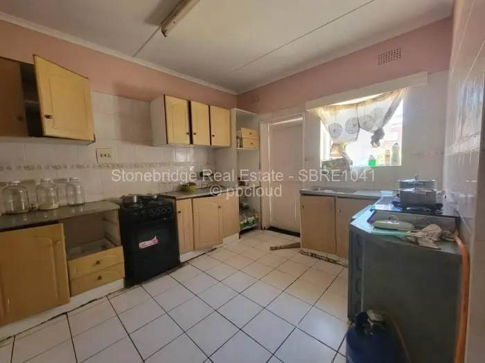 3 Bedroom House for Sale in Paddonhurst, Bulawayo
