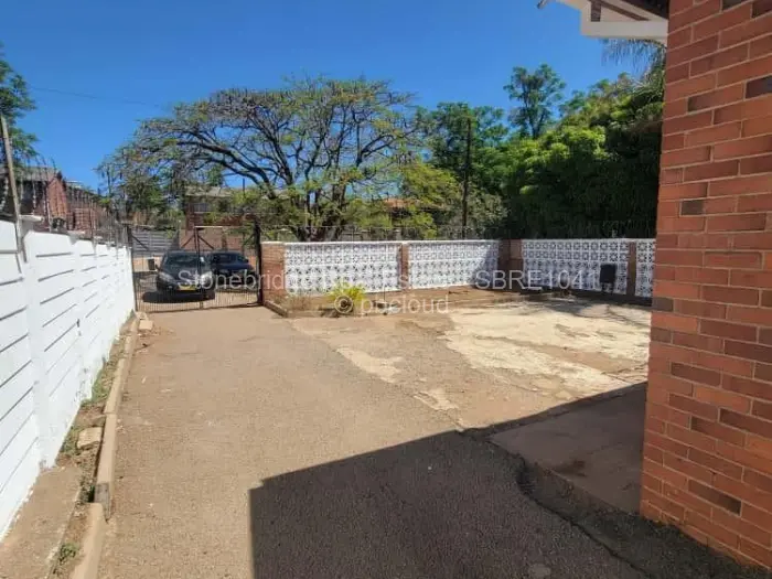 3 Bedroom House for Sale in Paddonhurst, Bulawayo