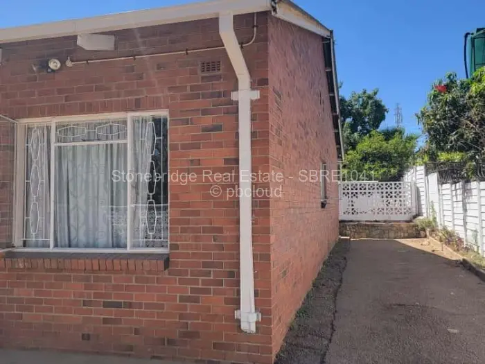 3 Bedroom House for Sale in Paddonhurst, Bulawayo