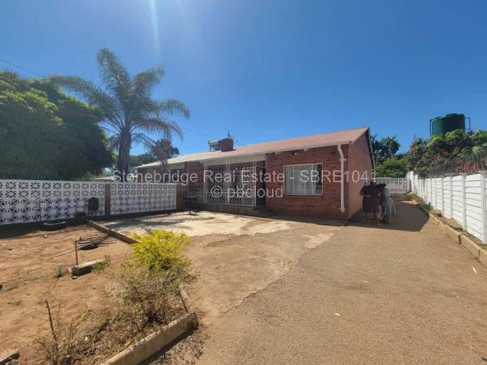 3 Bedroom House for Sale in Paddonhurst, Bulawayo